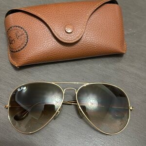 Ray Ban Aviators, Gold Metal